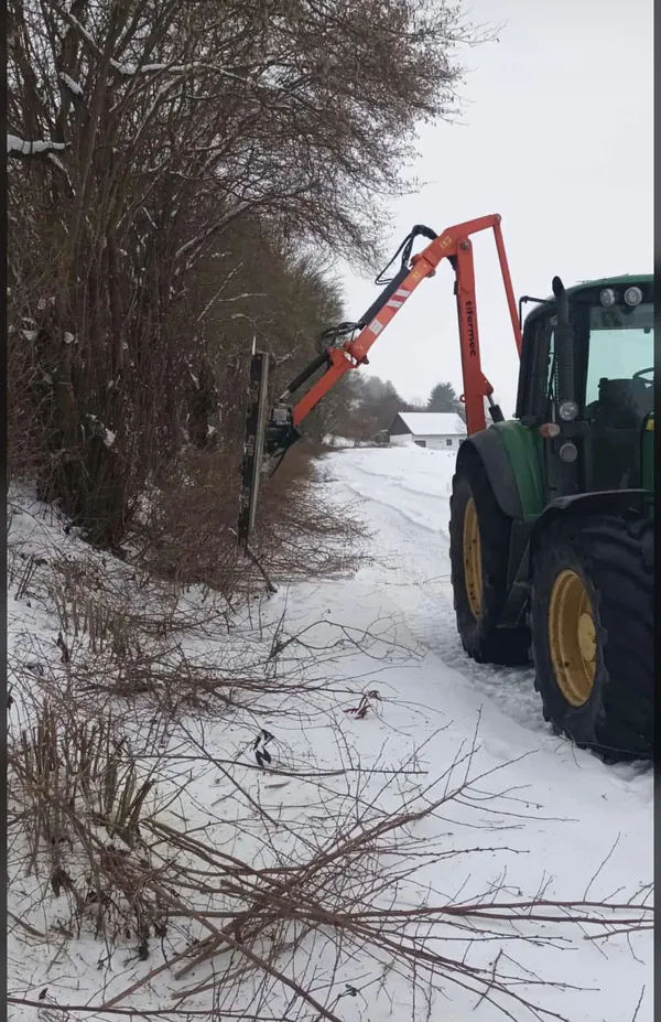 Forstbau heckenpflege john deere