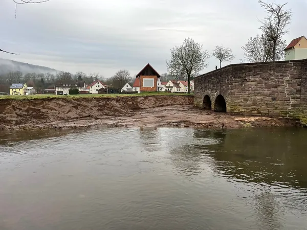 Gewaesserbau uferbefestigung